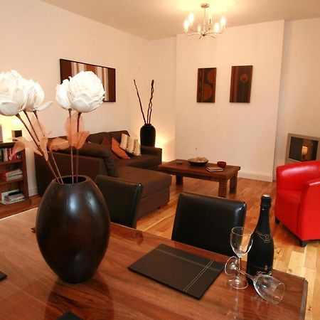 Chaucer Apartment Κέσγουικ Εξωτερικό φωτογραφία